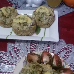 Маффины с курицей,грибами и фасолью