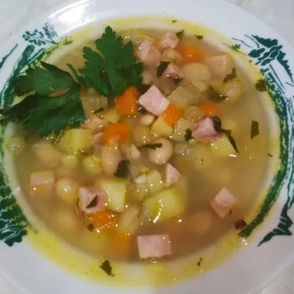 Фасолевый суп с ветчиной