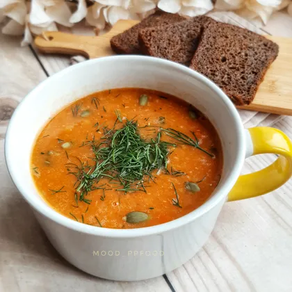 Томатный суп из тыквы и чечевицы на обед