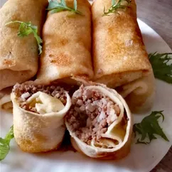 Блины с мясным фаршем с рисом