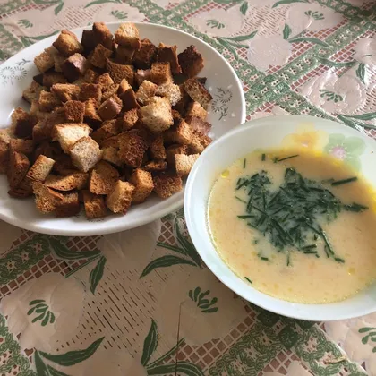 Суп с курицей, рисом (булгуром) и плавленым сыром