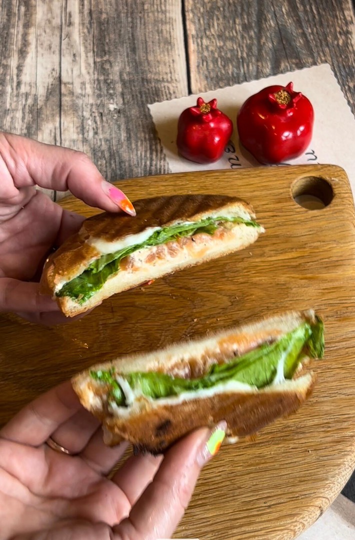 Панини с копчёной сёмгой