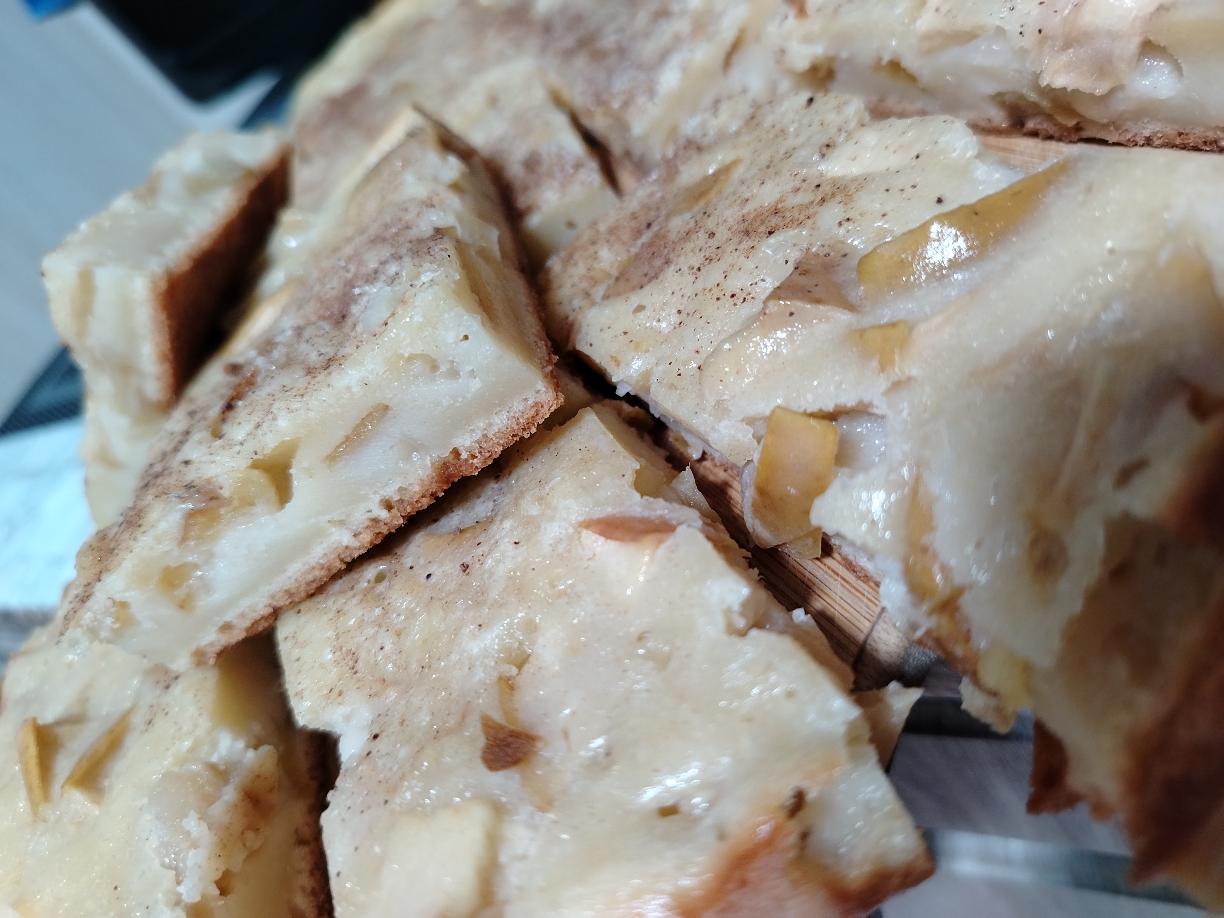 Яблочный пирог на сметане