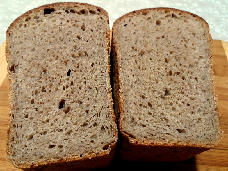 Серый пшенично-ржаной хлеб на пшеничной закваске