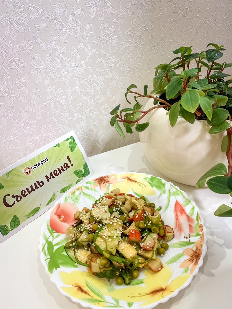 Салат чука с зелёным горошком