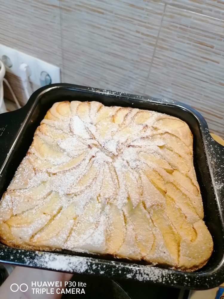 Шарлотка супер яблочная Хризантема