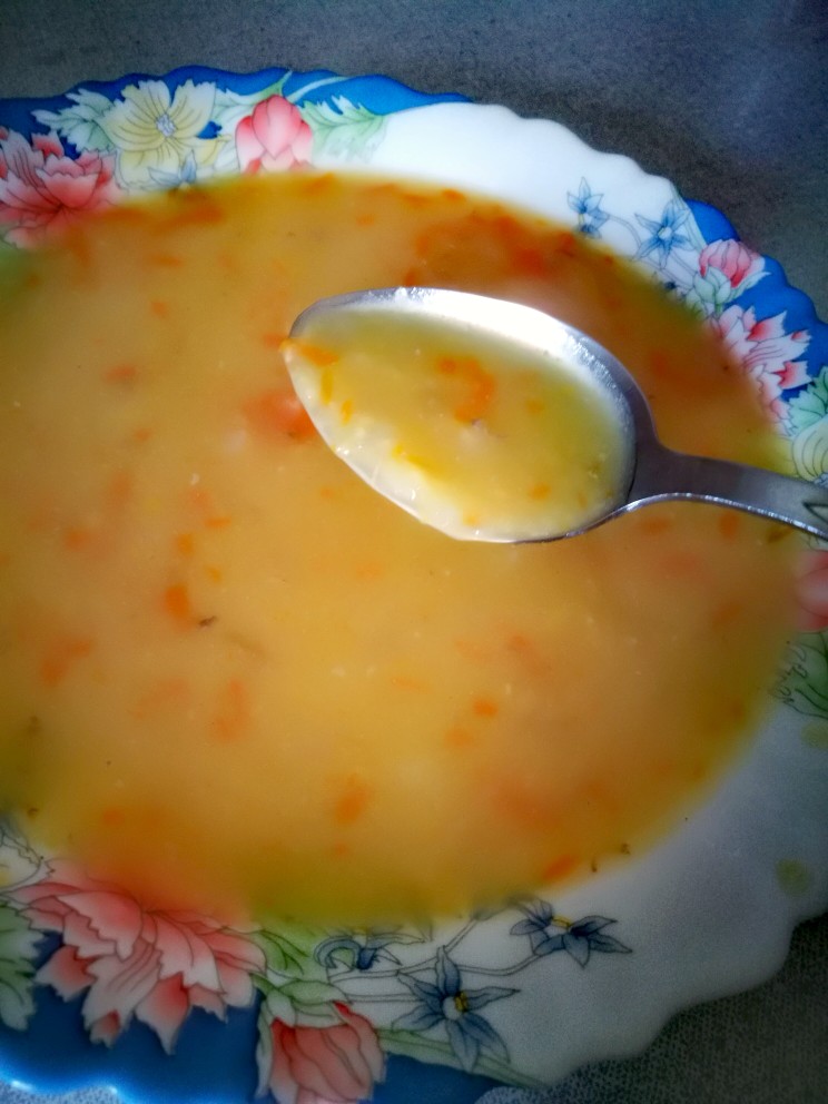 Гороховый суп-пюре с копченостями в мультиварке