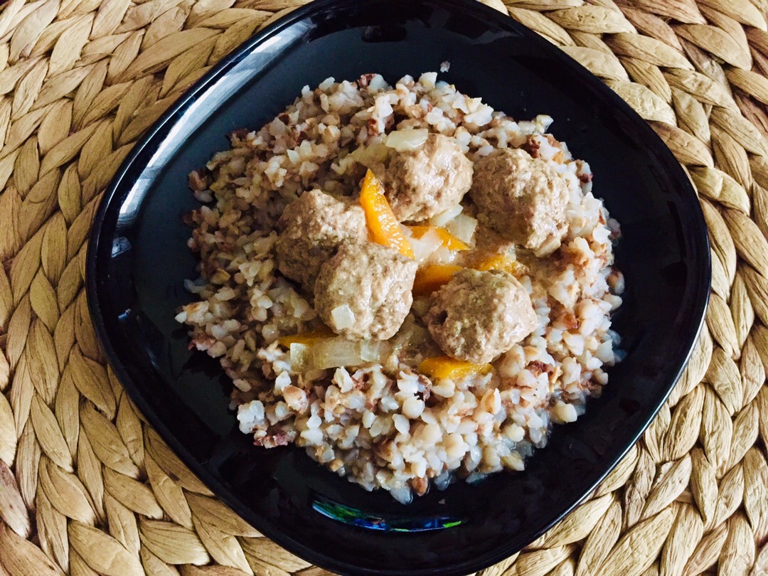 Фрикадельки с подливкой🍲