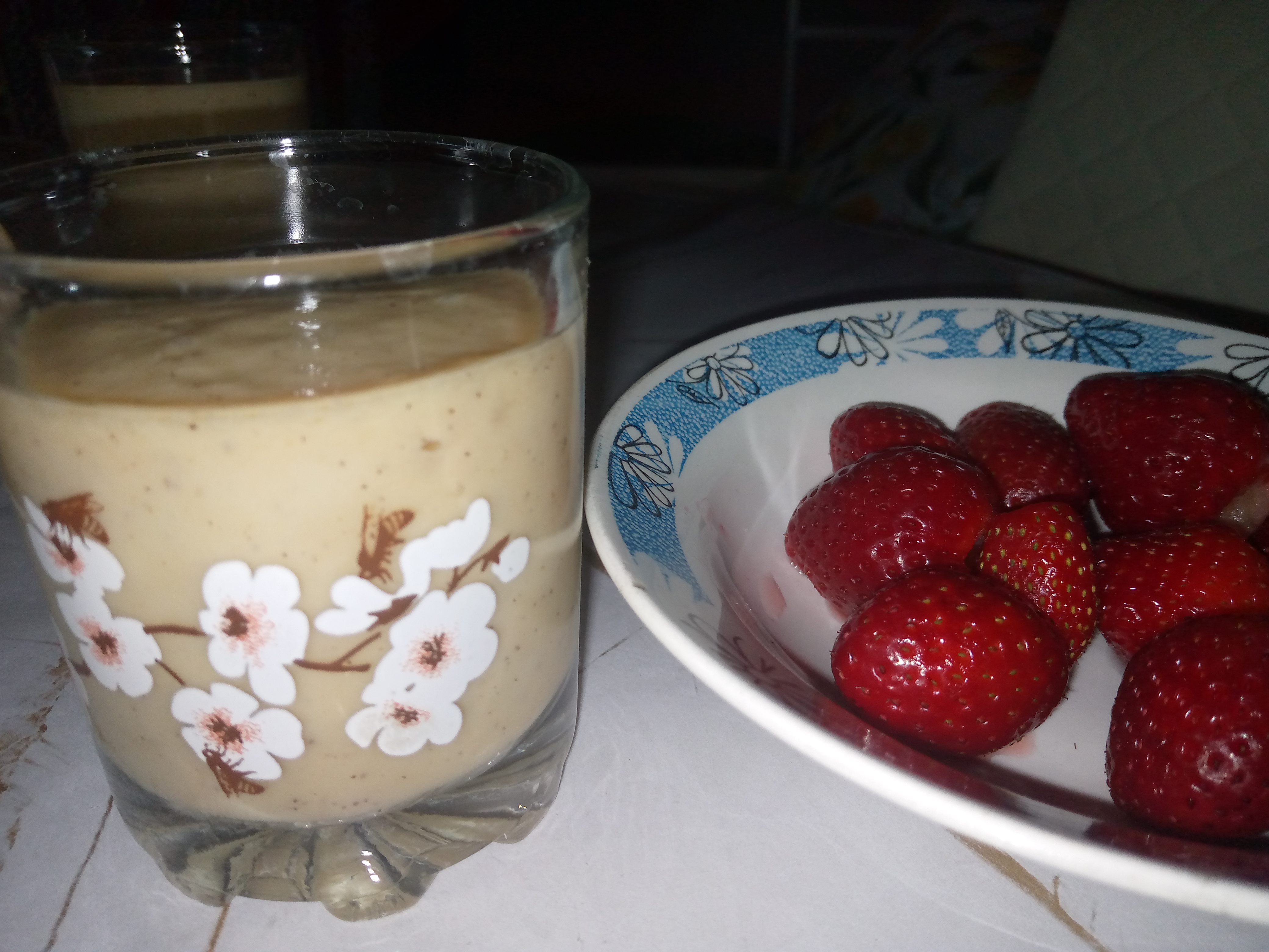 Смузи из киви и яблока, с молоком