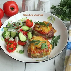 Индюшиные/куриные котлеты, запечённые под шубой