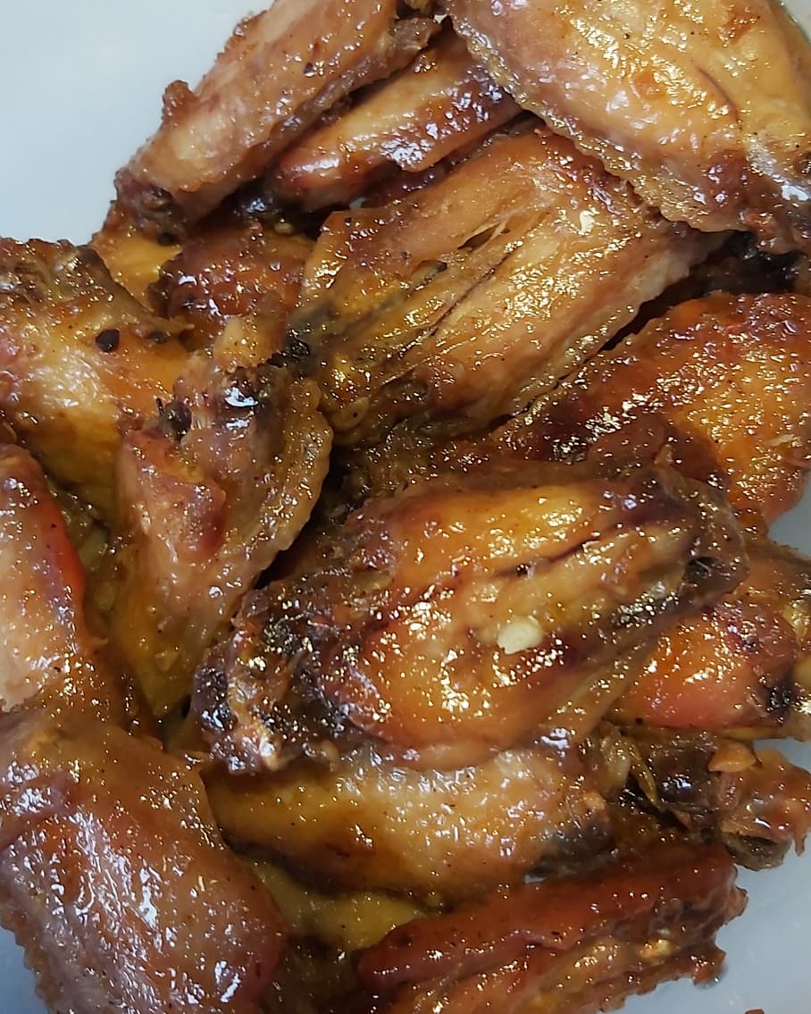 Как приготовить Куриные крылья в соевом соусе с чесноком и медом рецепт пошагово