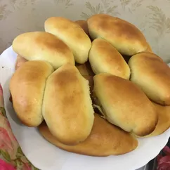 Пирожки с луком и яйцом