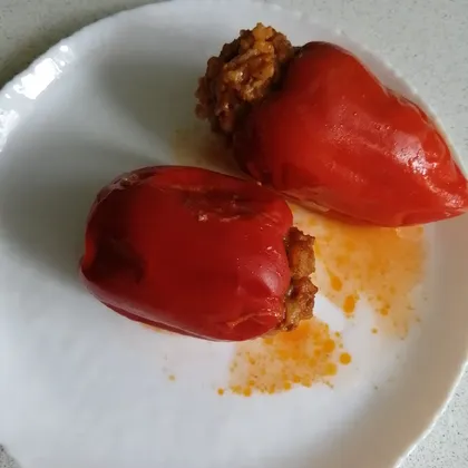 Перцы фаршированные в томатном соусе