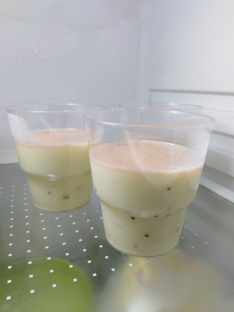 Панакота киви-банан низкокалорийная