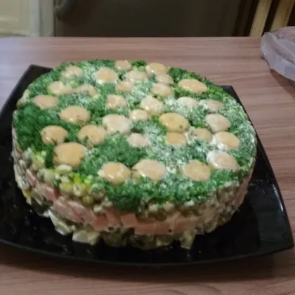 Торт-салат с шампиньонами 'Грибная полянка'