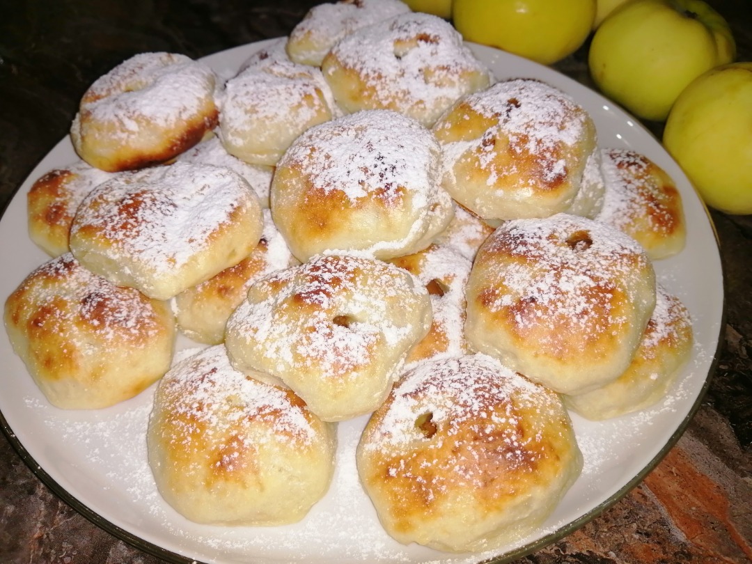 Творожные пышки со сгущёнкой