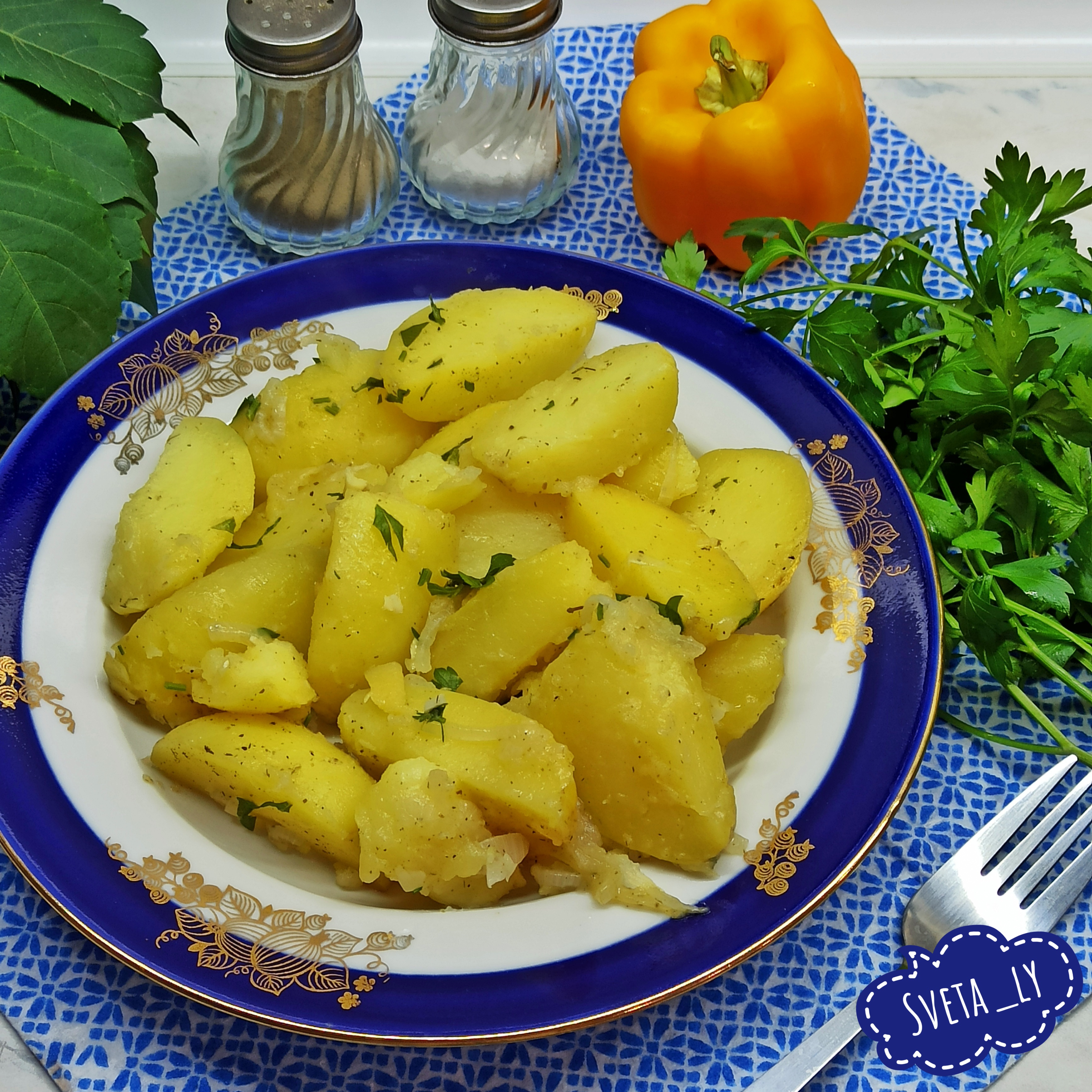 Рецепт: Картофель в мультиварке | С чесноком и луком.