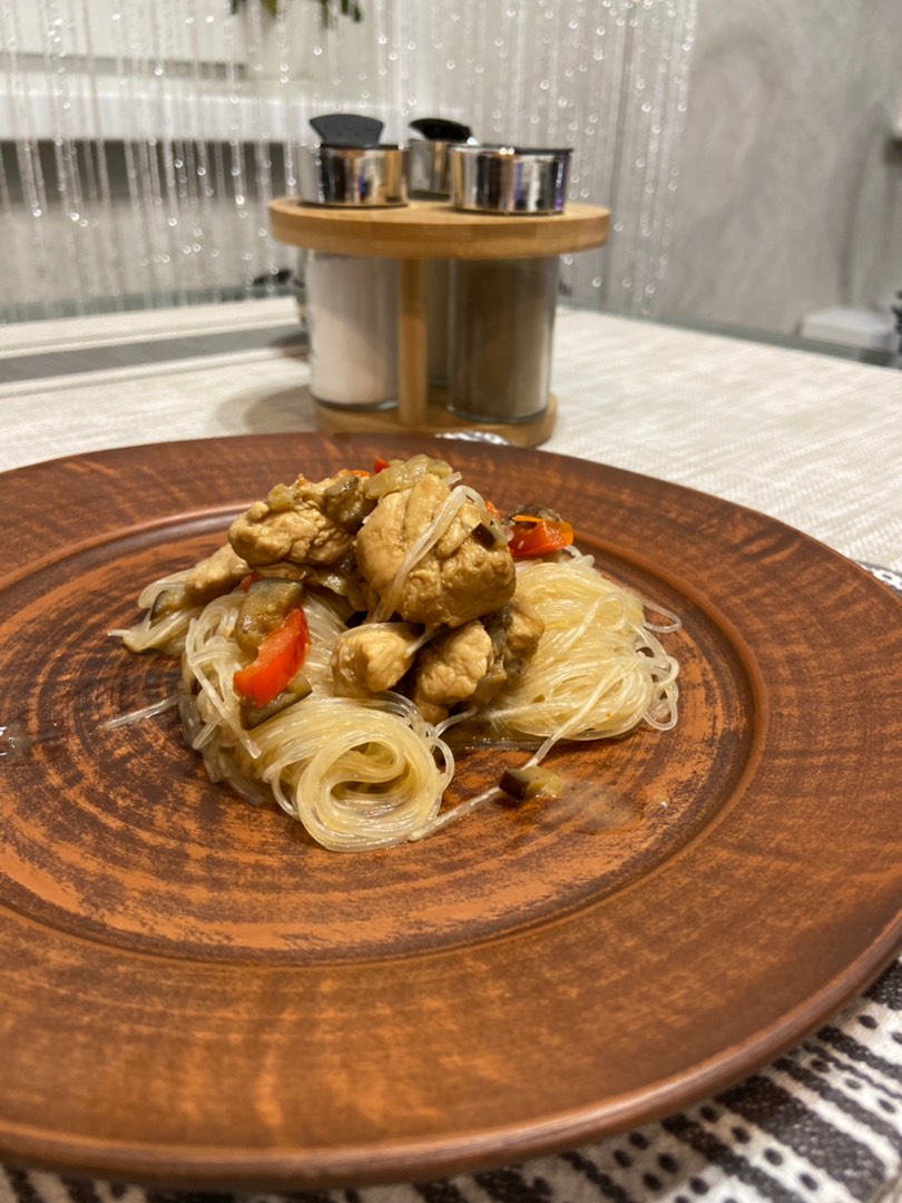 Фунчоза в кокосовом соусе