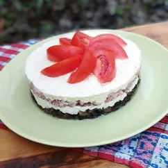 Салат "Любимый муж" с копченой курицей и грибами