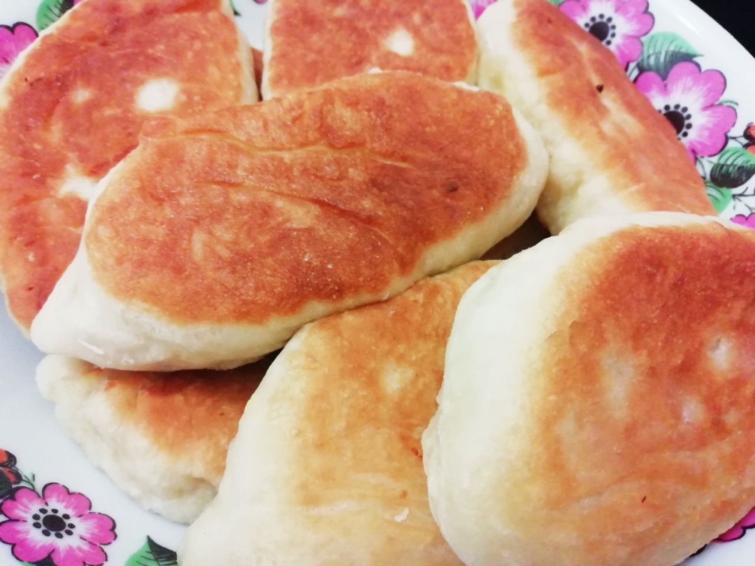 Пирожки с куриным фаршем и картошкой