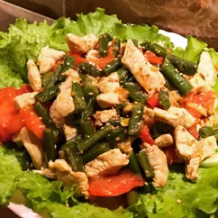 Тёплый салат из курицы🥗