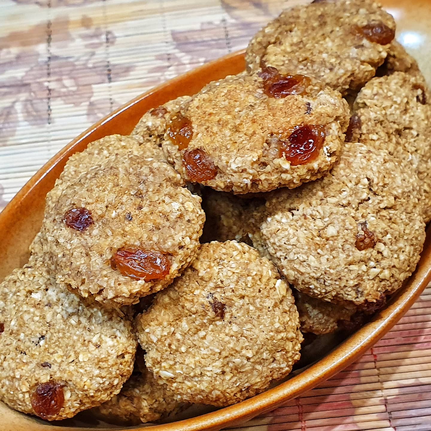 Овсяное печенье с яблоками и изюмом (постное, без муки) рецепт с фото  пошаговый от Станиславна - Овкусе.ру