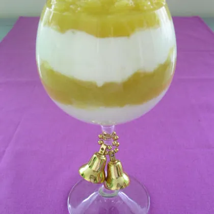 Творожно-персиковый десерт