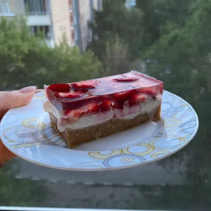 Клубничный чизкейк с творогом без выпечки