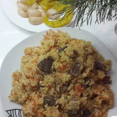 Шавля по-узбекски (каша рисовая с мясом и овощами)