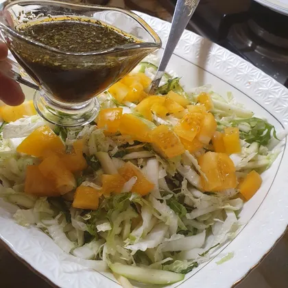 Зелёный салат с лимонно-медовой заправкой