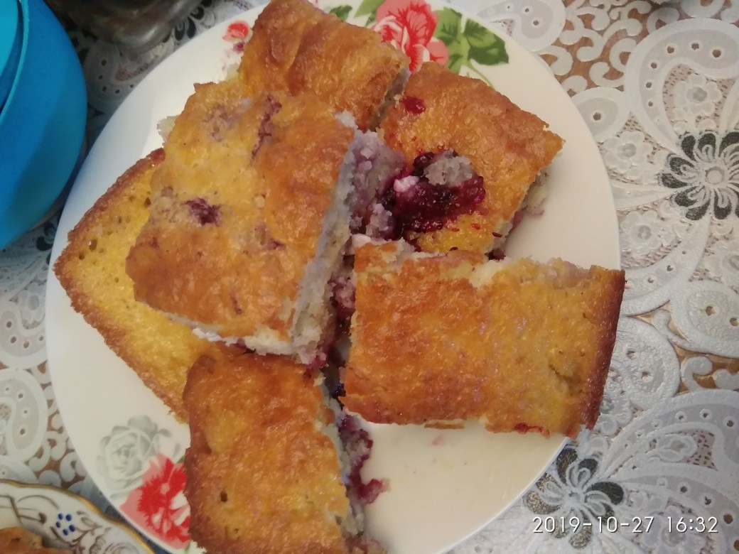 Смородиново-клубничный пирог