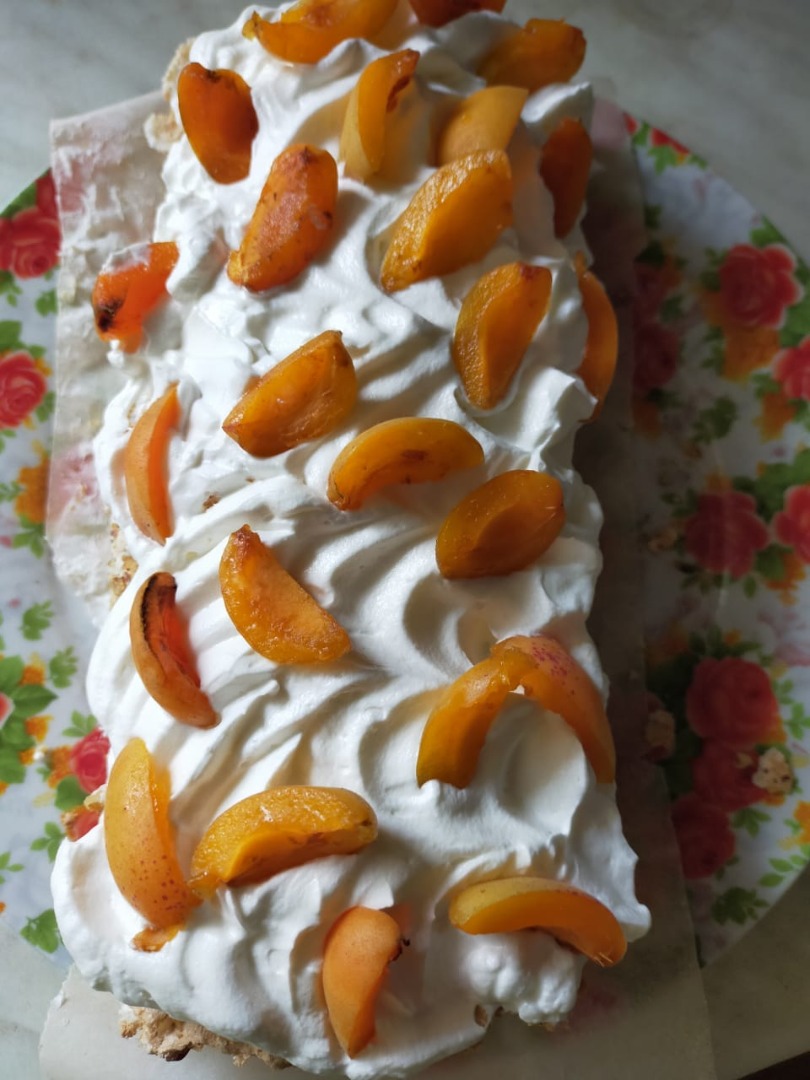 Меренговый рулет