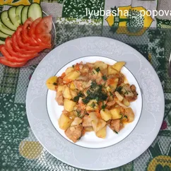 Солянка с мясом, капустой и картошкой