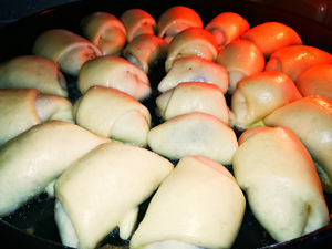 Рогалики с вареньем и шоколадом
