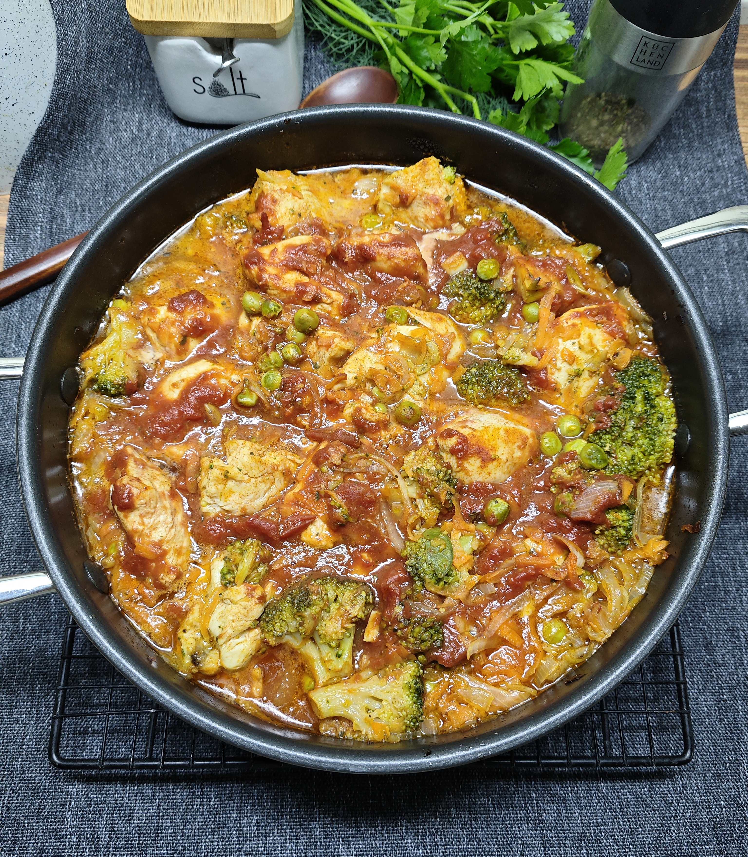 Куриное филе с овощами 
