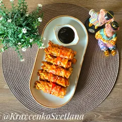 Рулетики с грибами эноки в беконе