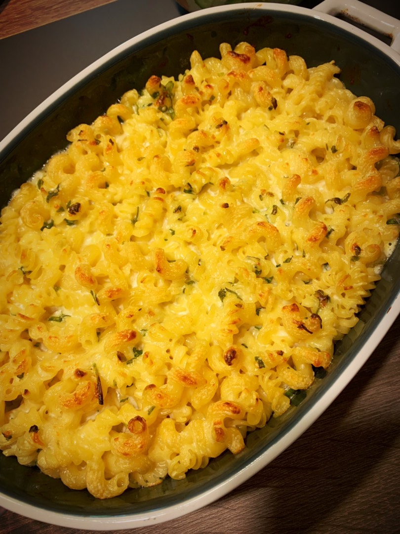 Запеченные макароны с сыром: рецепт быстрого ужина, который стоит копейки
