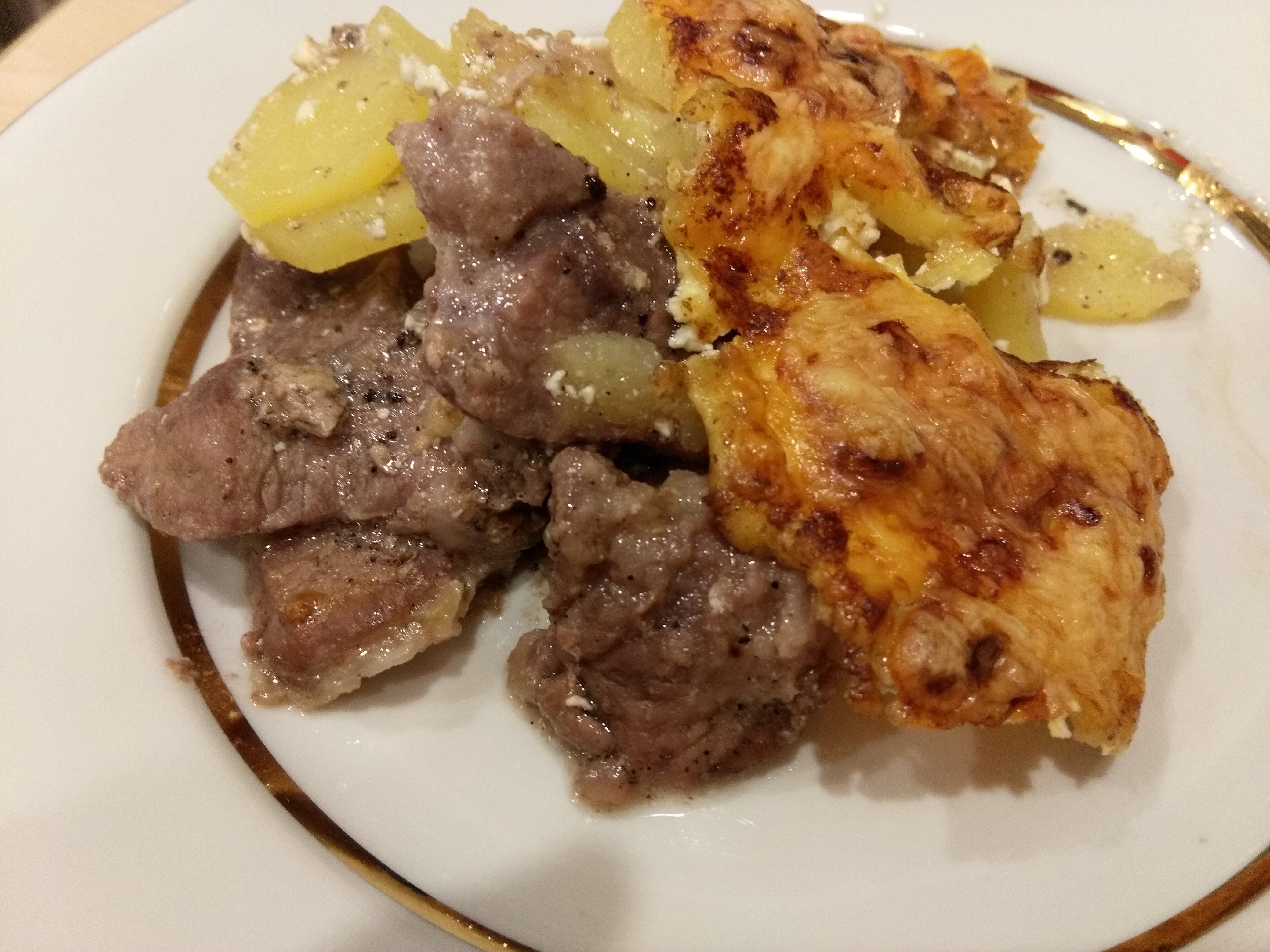 Вкусный Рецепт: Картошка с мясом по-французски в духовке