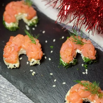 Закуска с красной рыбой на новый год