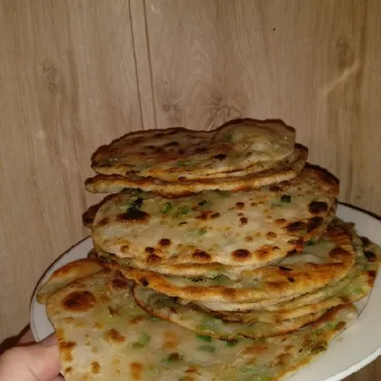 Лепёшки с зелёным луком