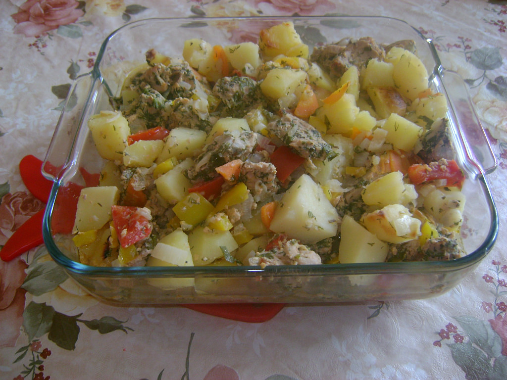 Мясо с картофелем в рукаве