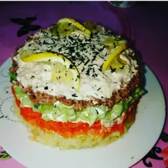 Салат с тунцом