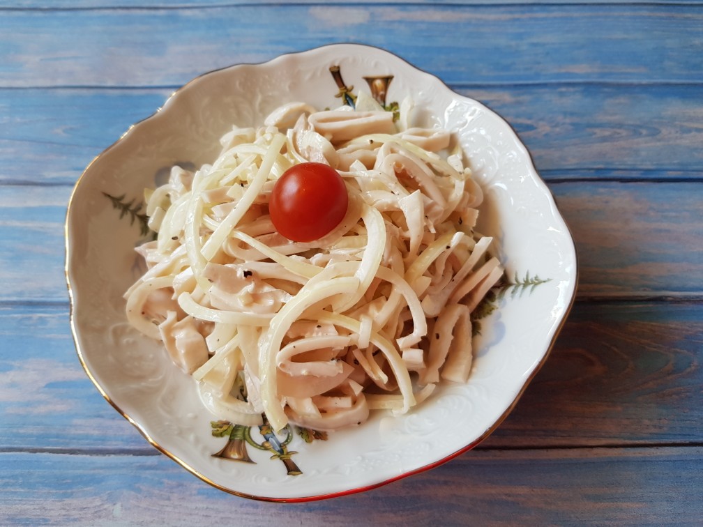 Салат из кальмаров "Морской круиз" 🦑