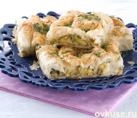 Греческий пирог с цукини, фетой и зеленью (Kolokithopita)