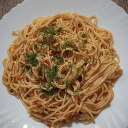 Спагетти с соусом 🍝