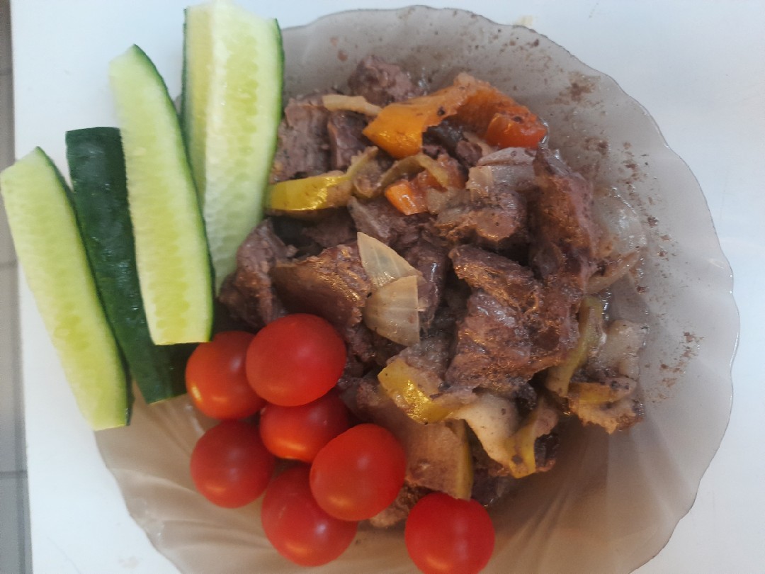 Печень с яблоками
