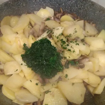 Картошка, жаренная с грибами