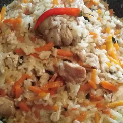 Плов с гузками индейки и куриной грудкой