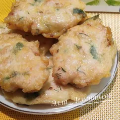 Рубленые куриные котлеты с зеленью 