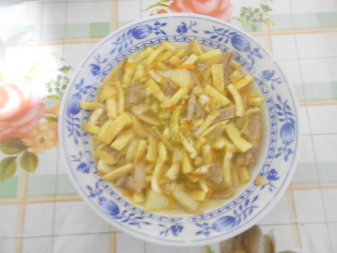 Куриный суп с яичными блинчиками